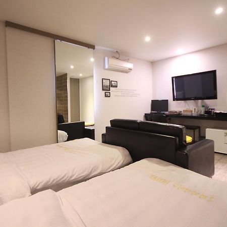 Paradise Hotel Kunsan Luaran gambar