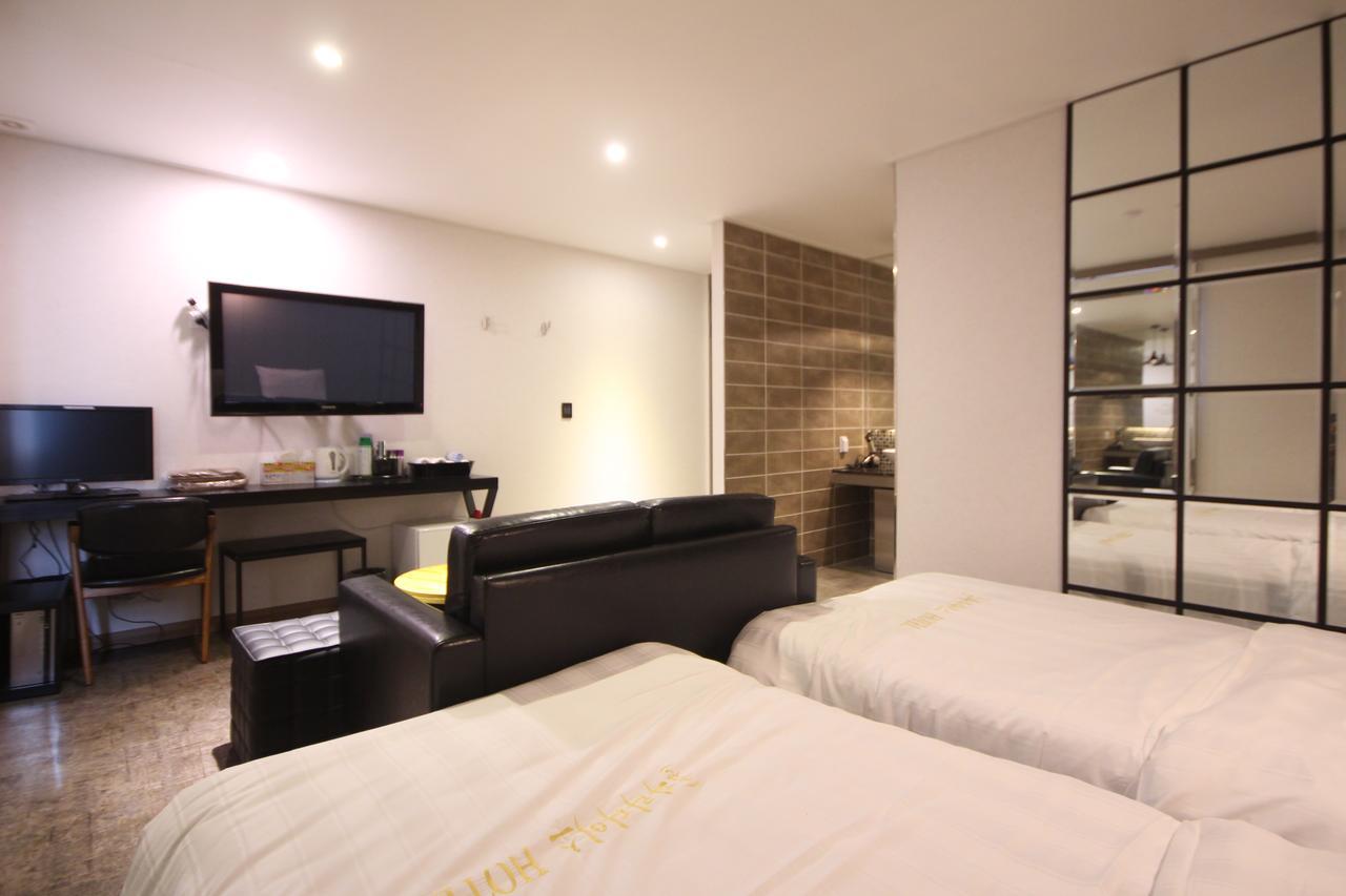 Paradise Hotel Kunsan Luaran gambar